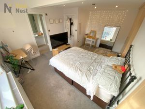 Photo 18- click for photo gallery